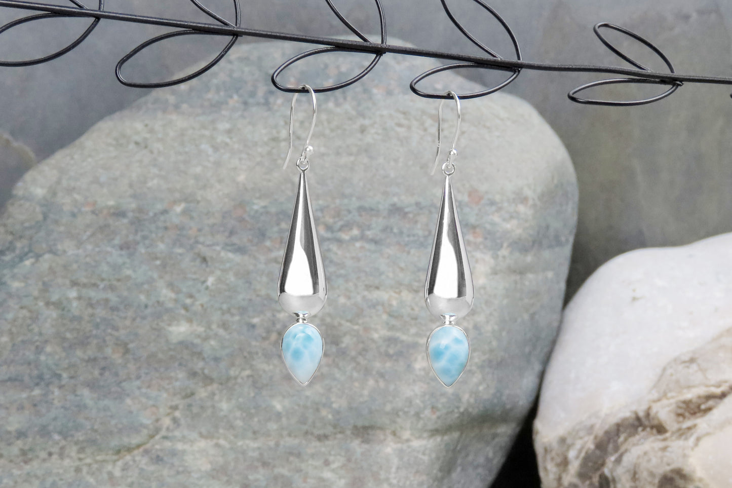 Boucles d'oreilles longues en argent Larimar élégance individualiste dans un design expressif pour affiner les tenues avec style