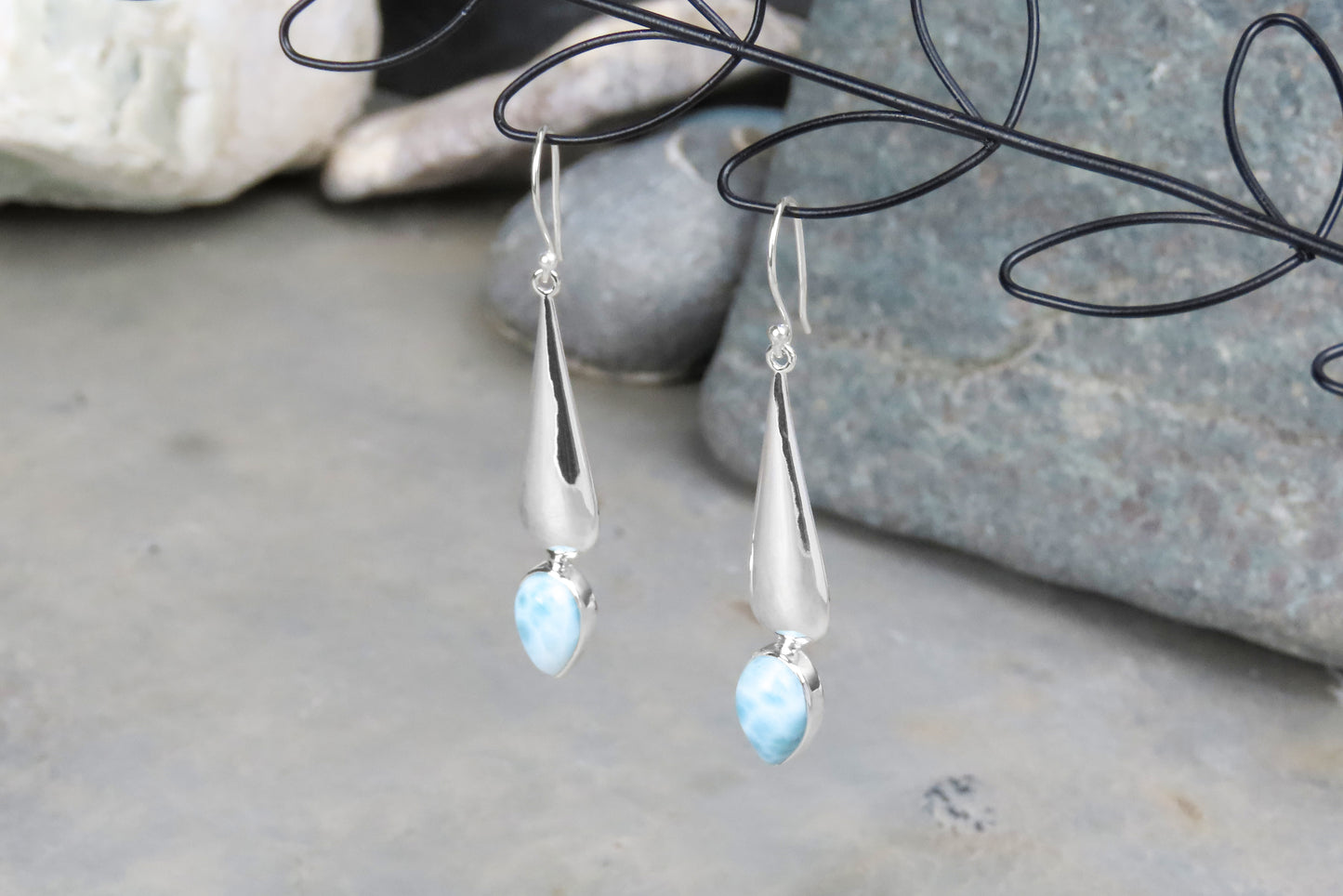 Boucles d'oreilles longues en argent Larimar élégance individualiste dans un design expressif pour affiner les tenues avec style