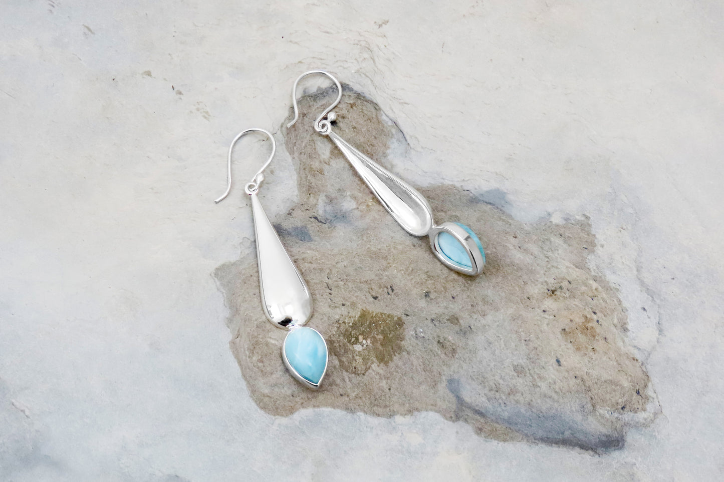 Boucles d'oreilles longues en argent Larimar élégance individualiste dans un design expressif pour affiner les tenues avec style