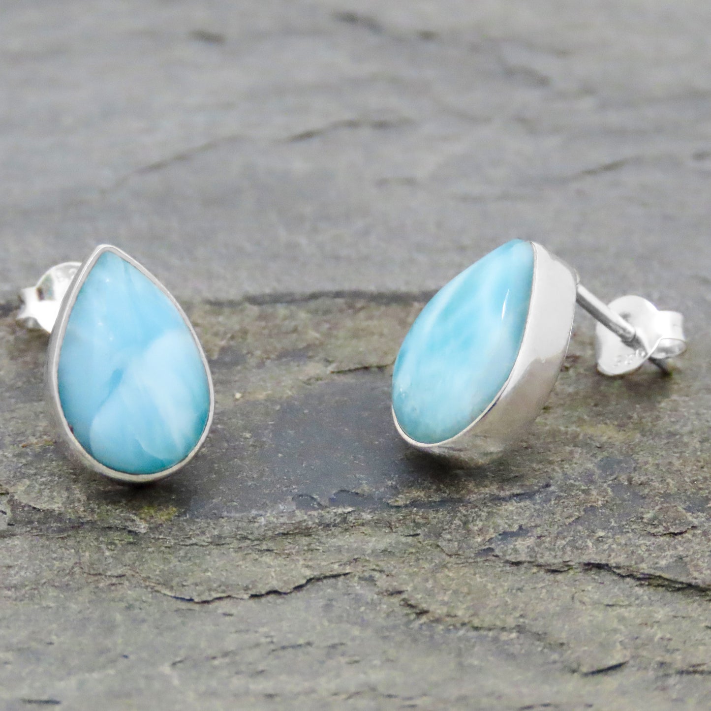 Clous d'oreilles Larimar gouttes argent 925