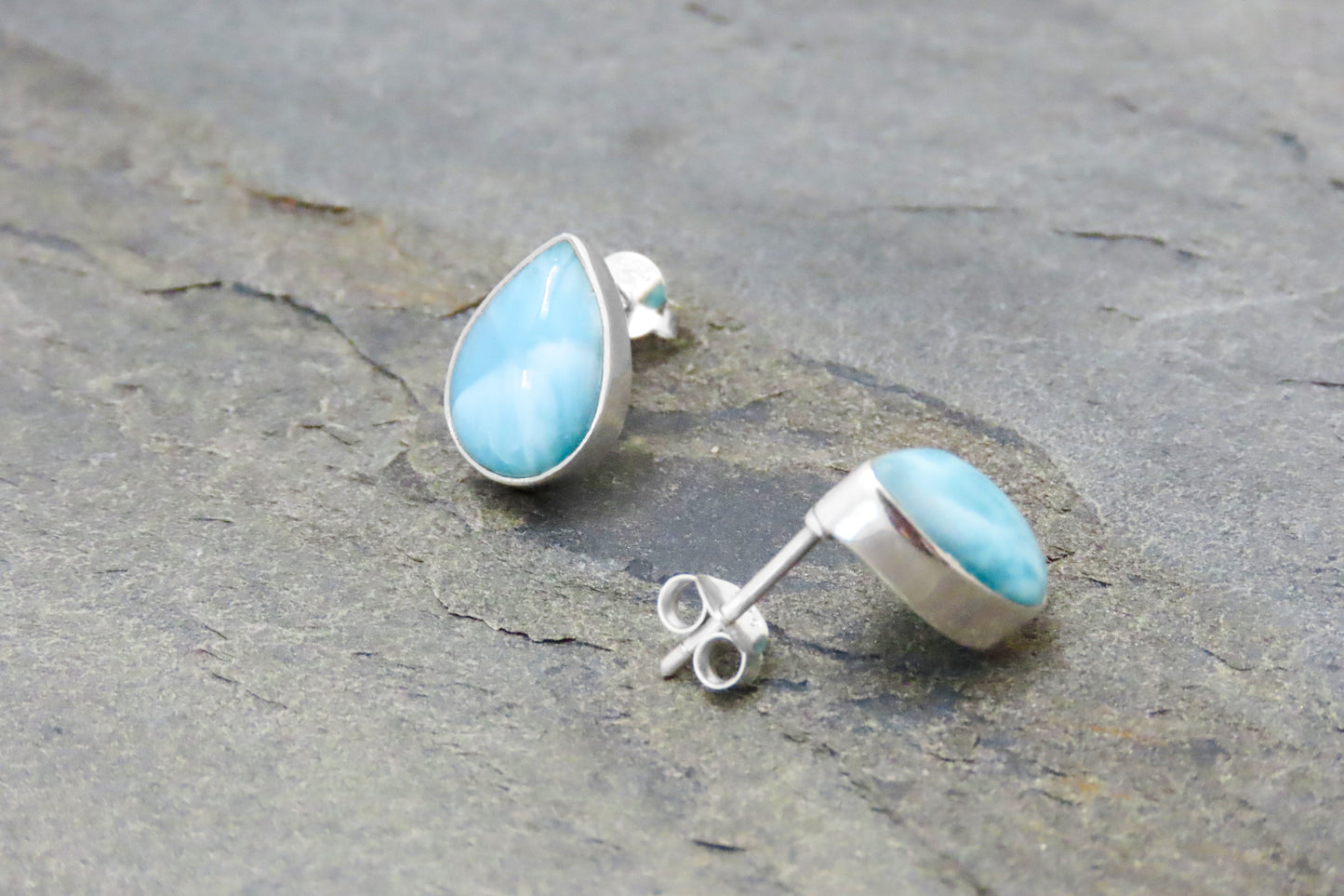 Clous d'oreilles Larimar gouttes argent 925