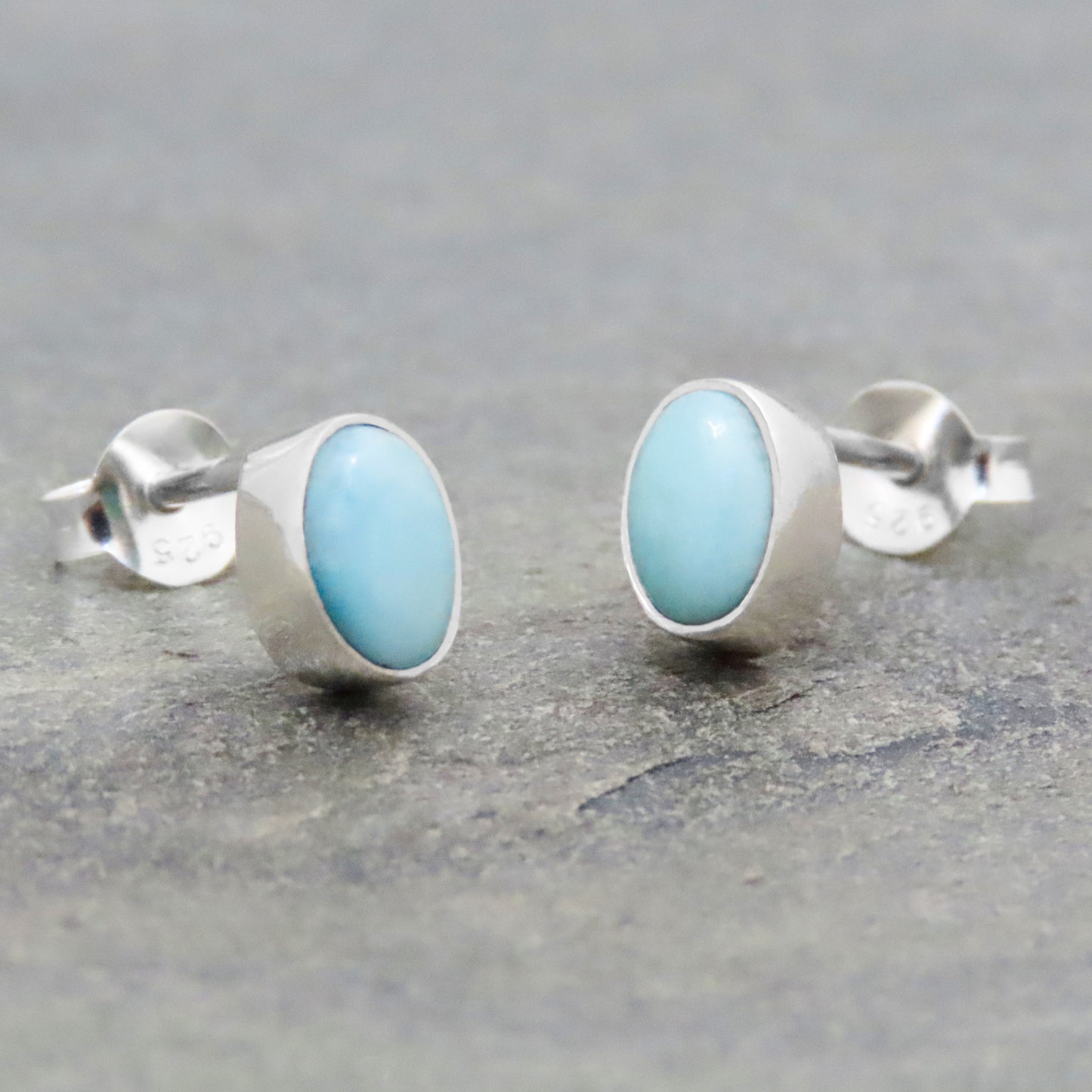 Clous d'oreilles Larimar ovales argent 925