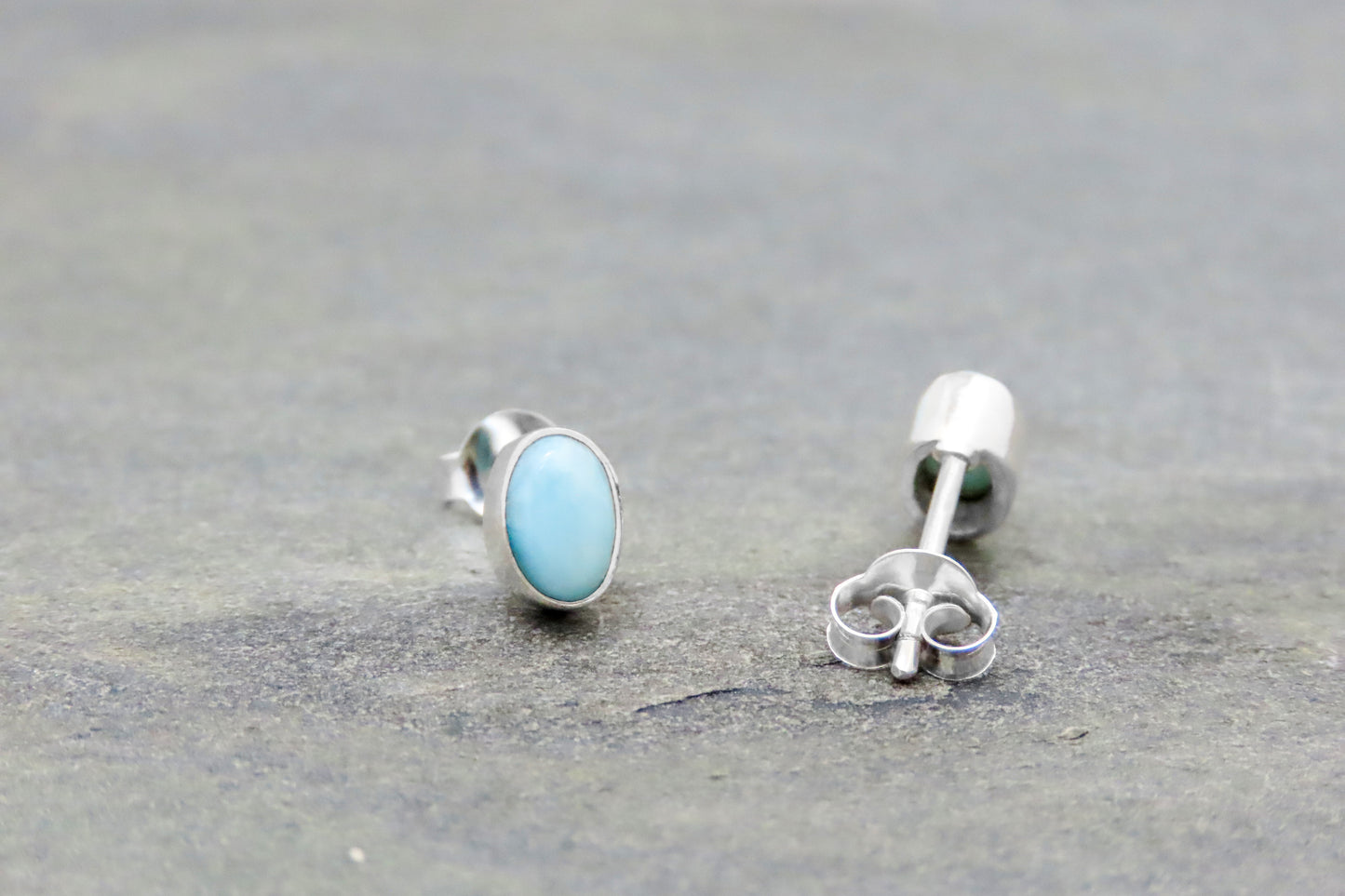 Clous d'oreilles Larimar ovales argent 925