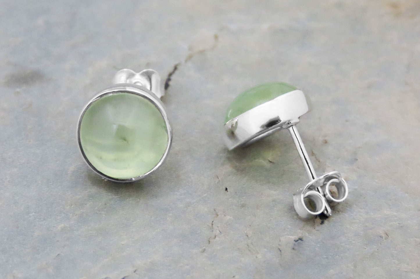 Boucles d'oreilles clous Prehnite rondes en argent 925