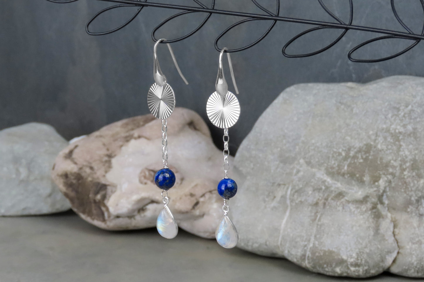 Long earrings rainbow moonstone lapis lazuli 925 silver extravagant stylish design filigree eyecatcher