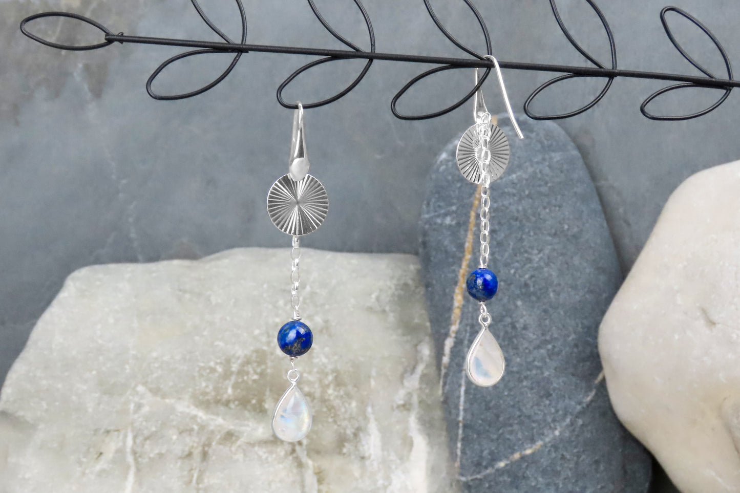 Long earrings rainbow moonstone lapis lazuli 925 silver extravagant stylish design filigree eyecatcher