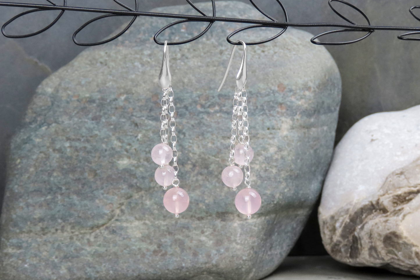 Boucles d'oreilles longues quartz rose argent 925 design simple et subtil bijoux basiques pour tous les jours