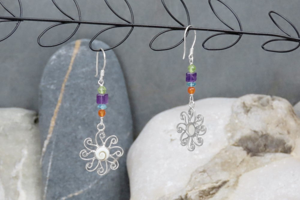 Boucles d'oreilles soleil pierres précieuses colorées Shiva oeil coquillage oeil de mer argent 925 favoris d'été boho chic couleurs puissantes 